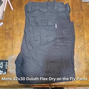 Duluth Trading Co Black Cargo Pants